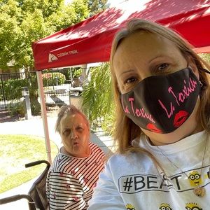 Meet your Posher, Debby